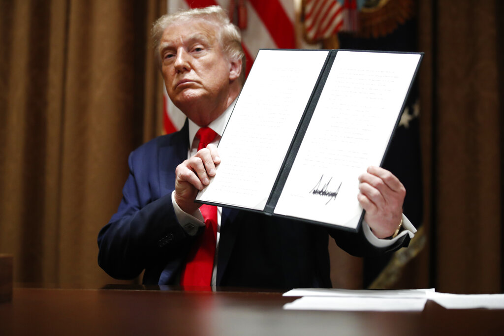 Trump holds up 2020 executive order on US workers