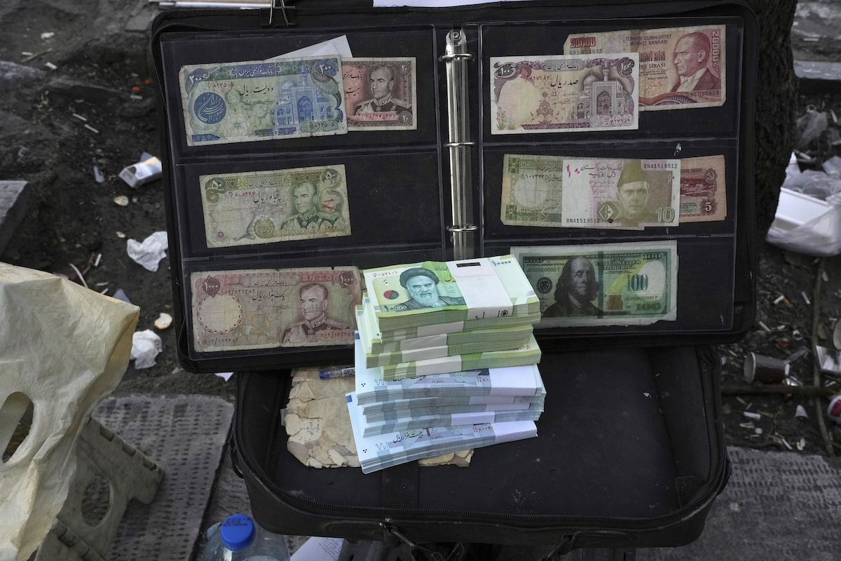 Iranian currency, 2-26-2023