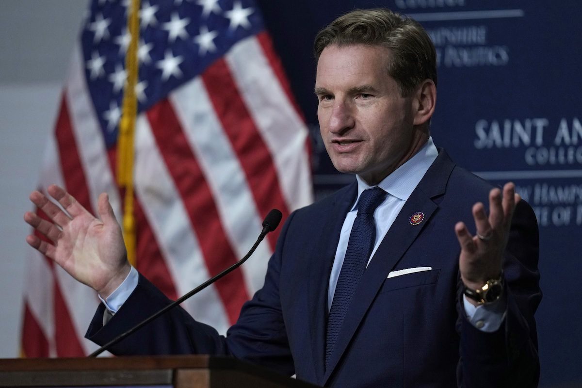 Dean Phillips in Manchester, NH. 10-31-2023