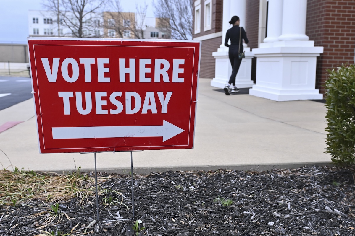 Generic vote sign in Arkansas - 10-30-2024