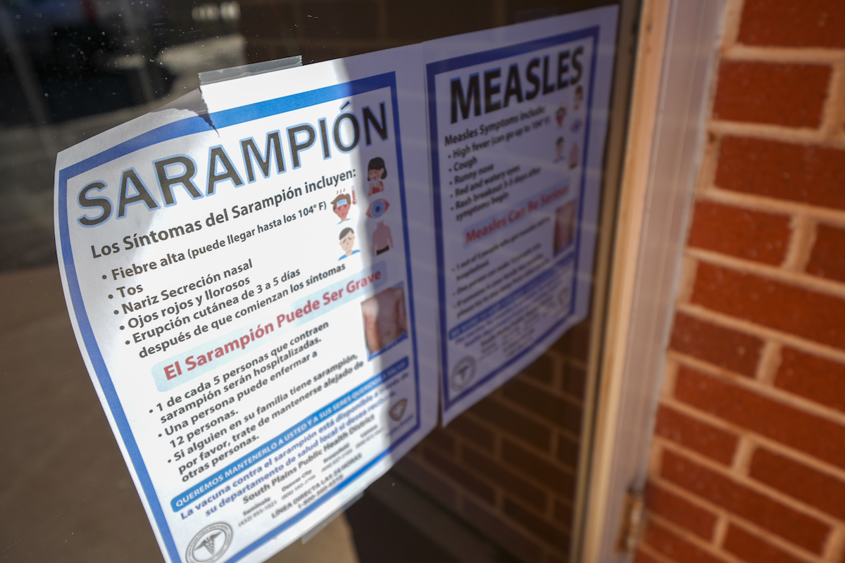 Cartel de Sarampión en Texas 02-23-25
