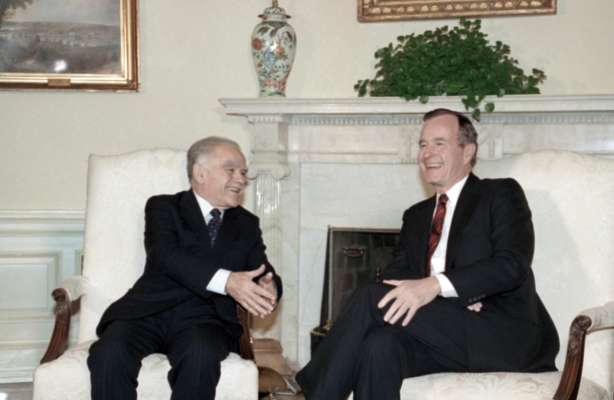 George H.W. Bush and Shamir in 1989