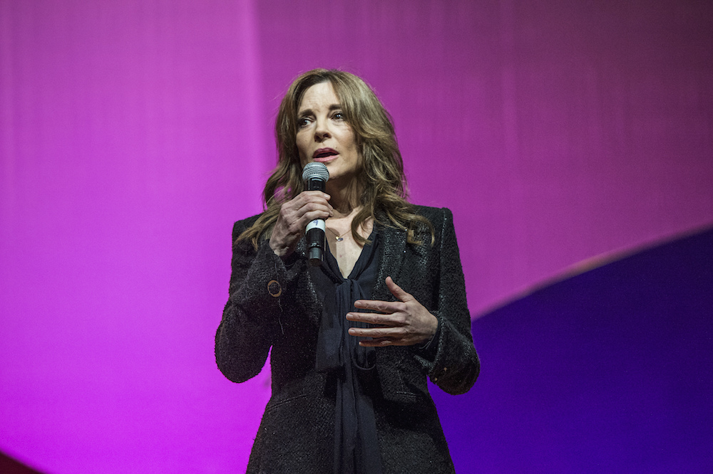 Marianne Williamson photo