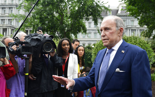 Kudlow on lawn