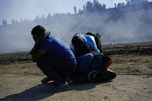 tear gas migrants us mexico border nov 25