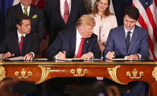 trump usmca photo