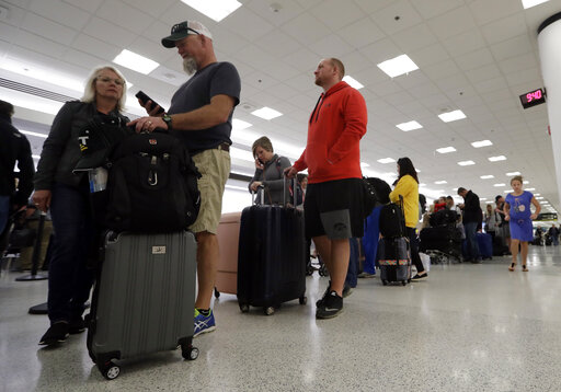 Federal shutdown airport waits
