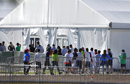 children lined up homestead immigrant shelter