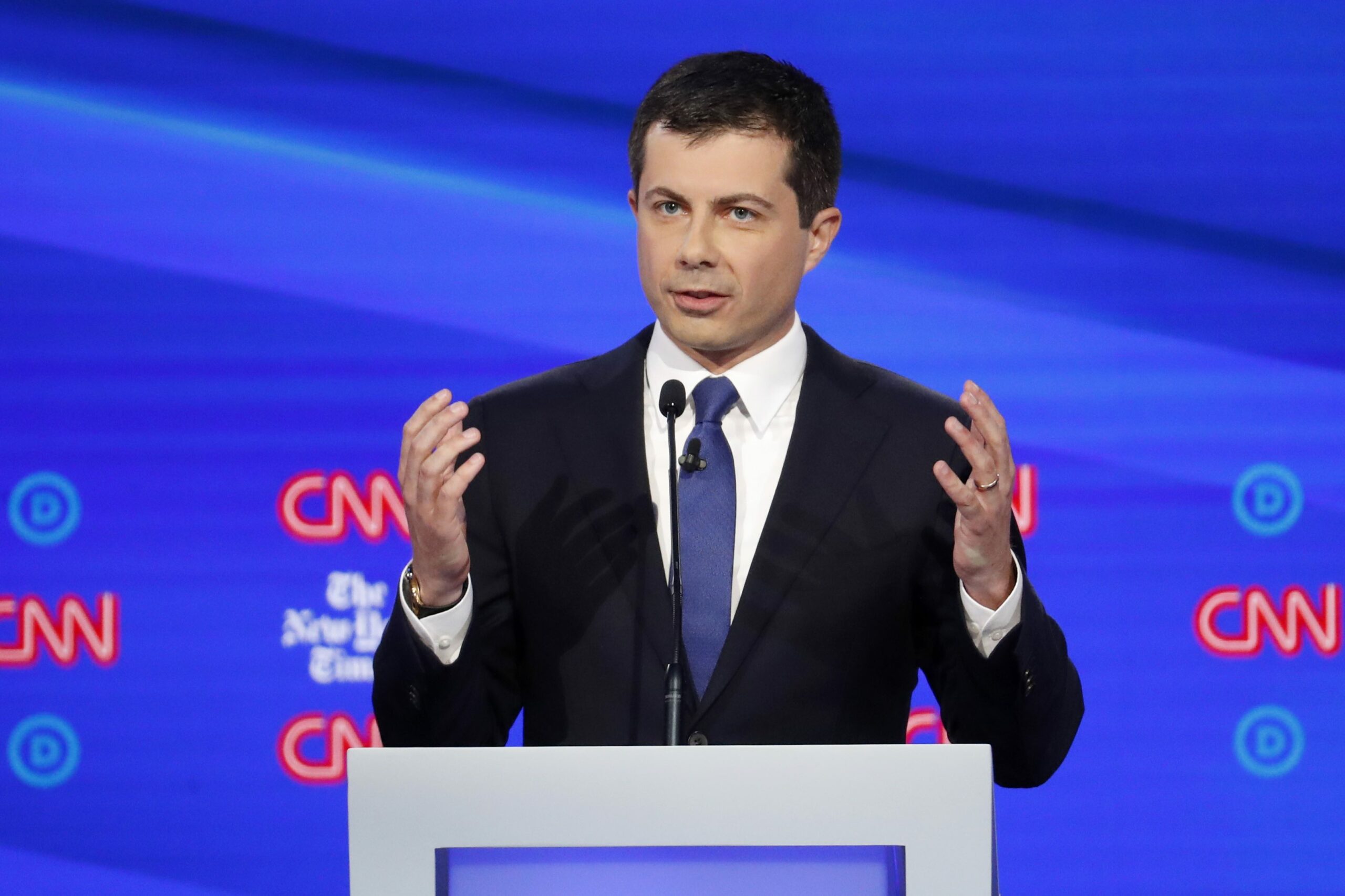 Ohio Dem Debate: Buttigieg alone