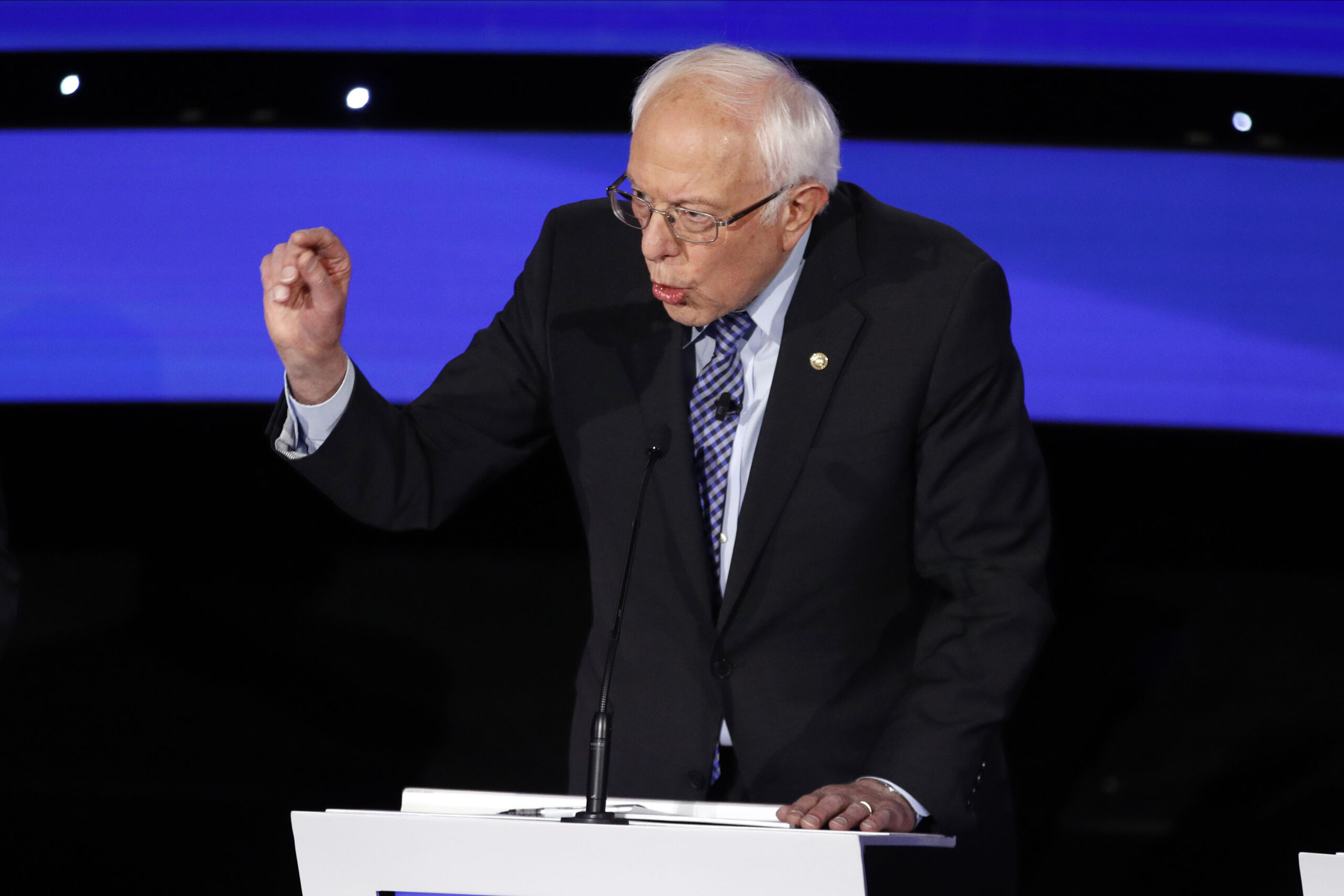 Iowa Dem Debate: Sanders alone at podium