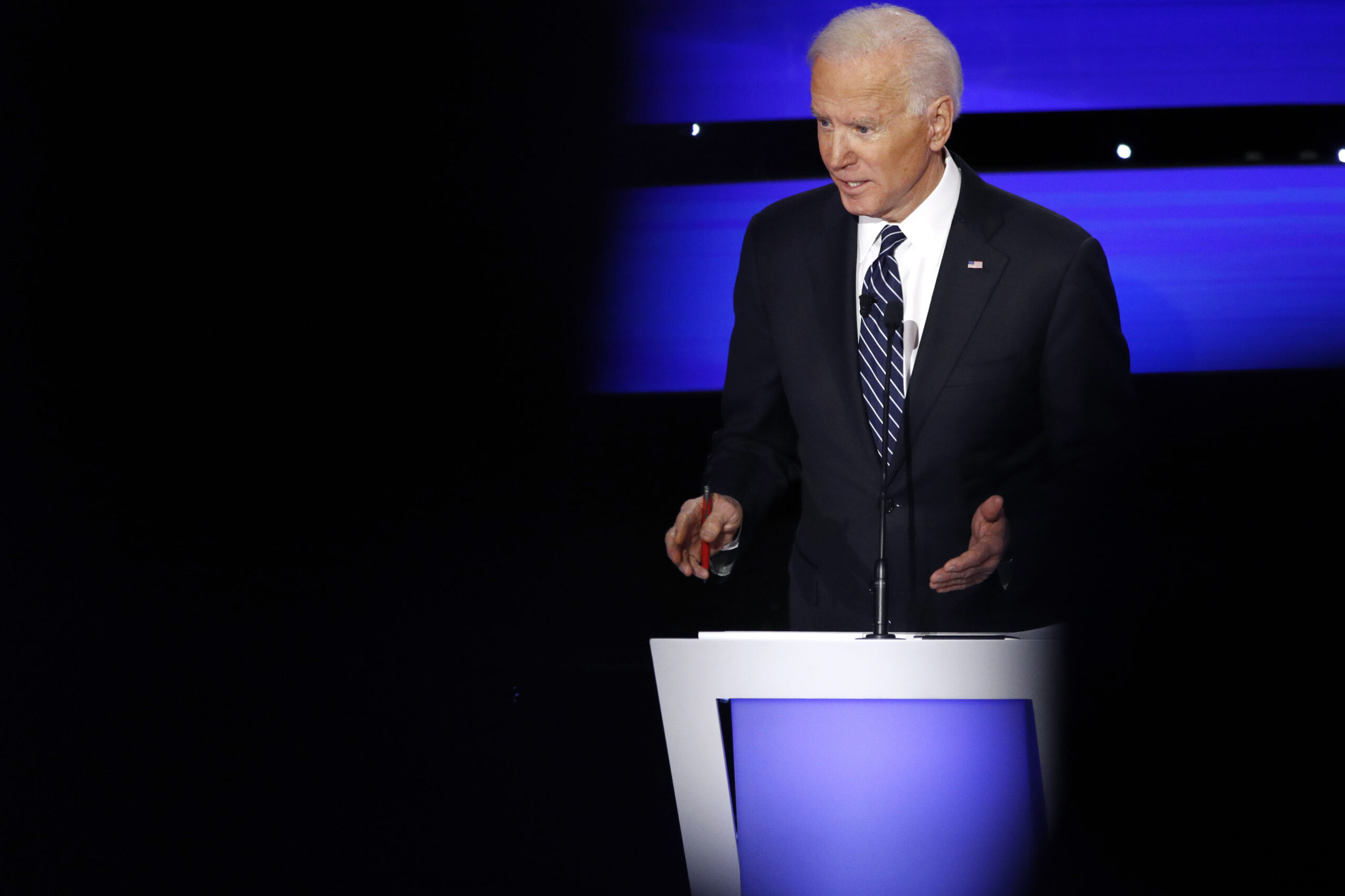 Iowa Dem Debate: Biden alt shot