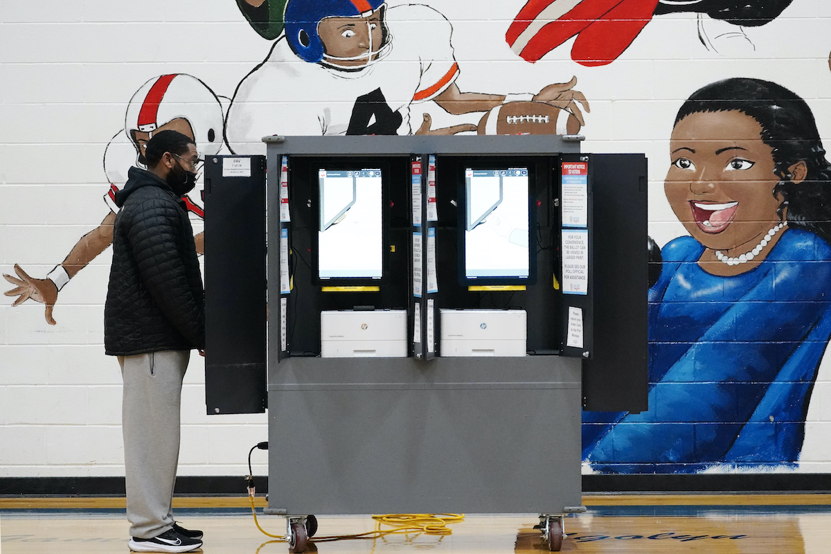 Voter 2021 Georgia runoff