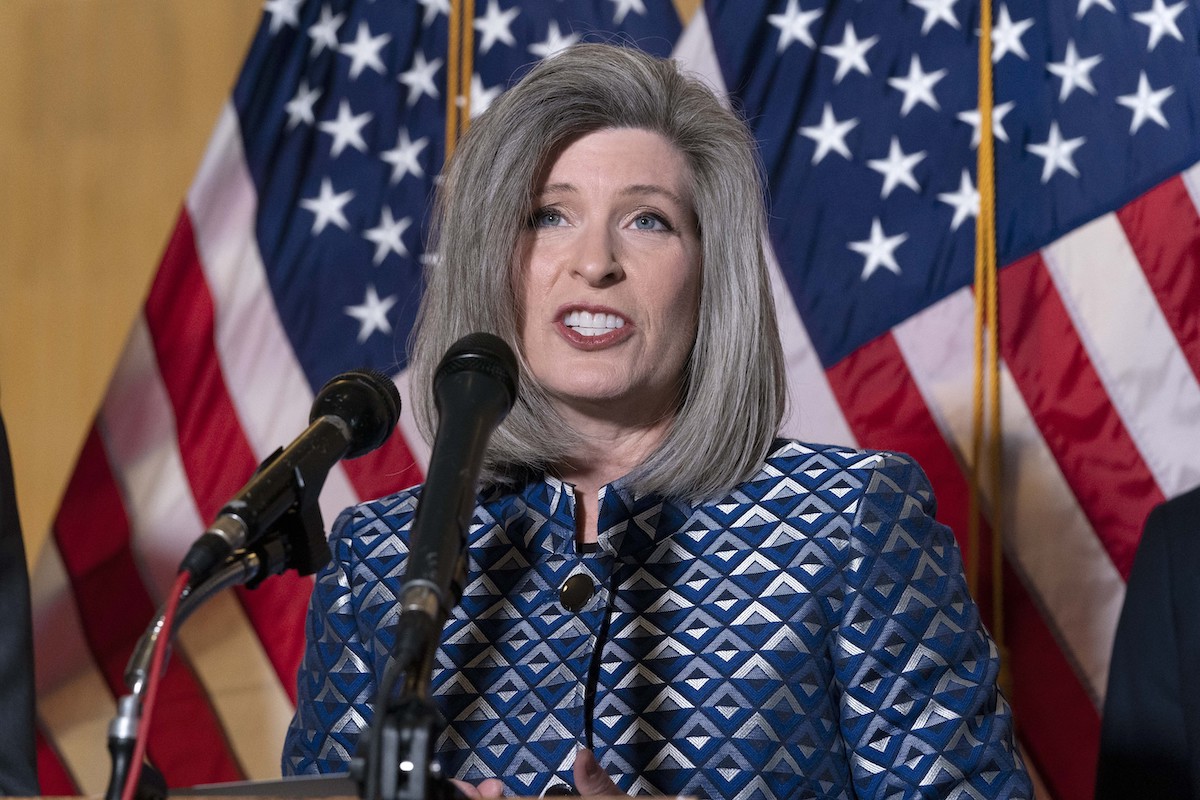 Joni Ernst 2022 Ukraine press conference