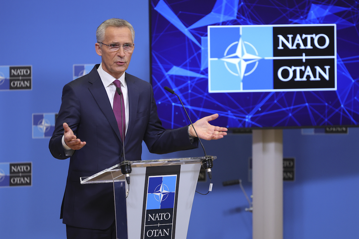 SPANISH: NATO Sec. General at Defense Ministers meeting Oct. 12