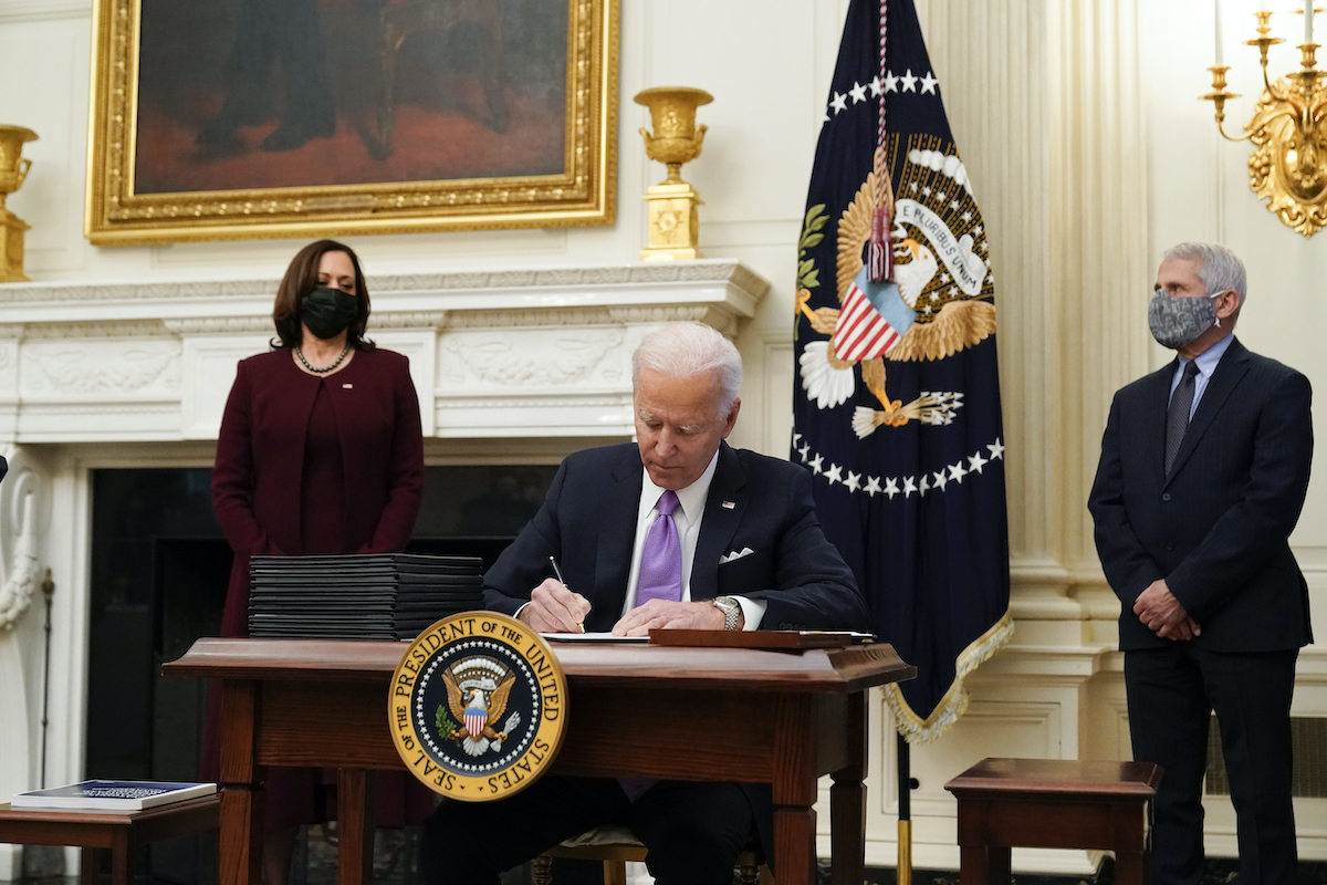 Biden signing executive orders 01-21-2021