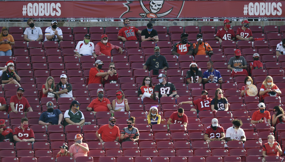 Bucs socially distanced fans covid December 2020