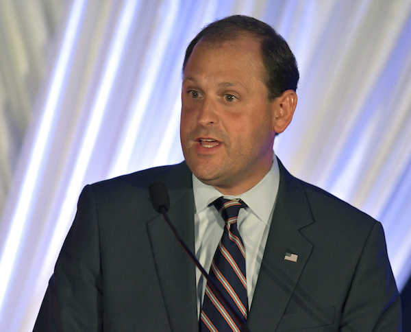 Andy Barr addresses audience