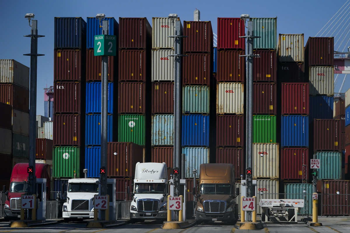 California shipping containers trucking Oct. 1, 2021