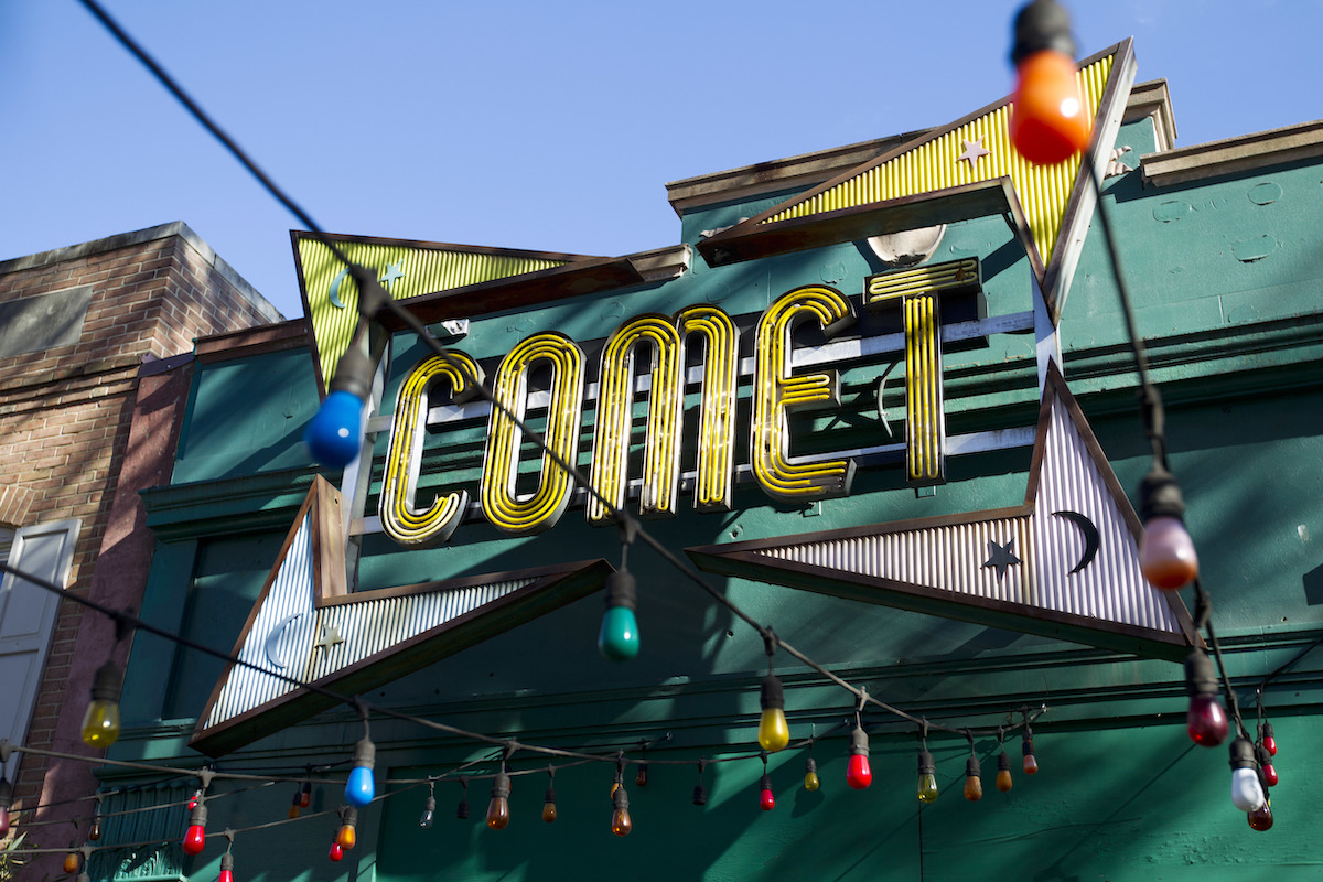 Comet Pizza exterior in Washington, D.C.,12-5-2016