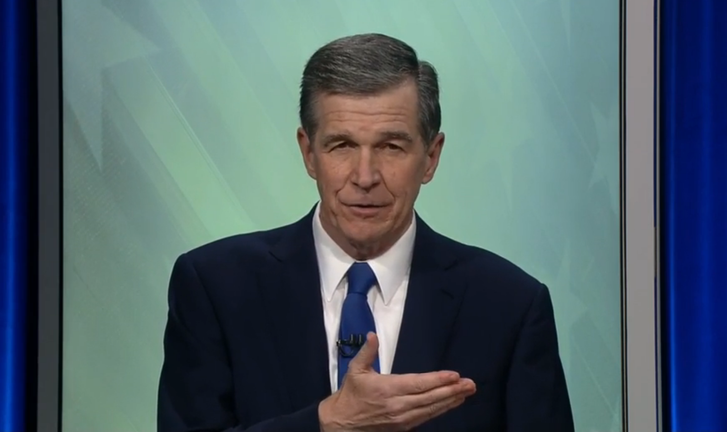 CooperGestures2020Debate