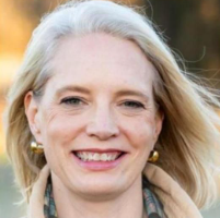 Kelly Daughtry Photo