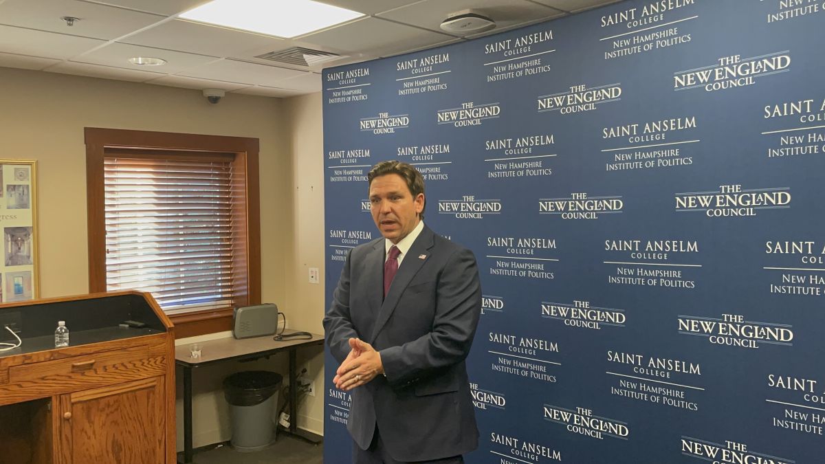 Ron DeSantis at gaggle in NH, 10-13-2023