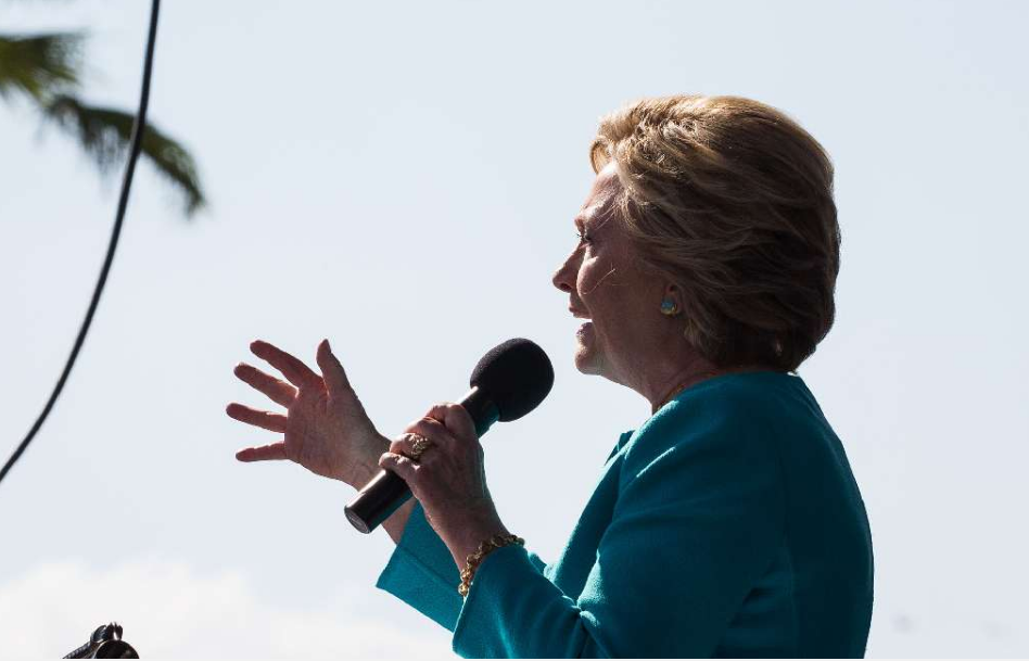 Clinton tampa photo II