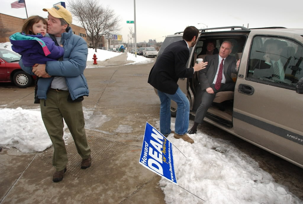 Howard Dean campaigning MKE 2004
