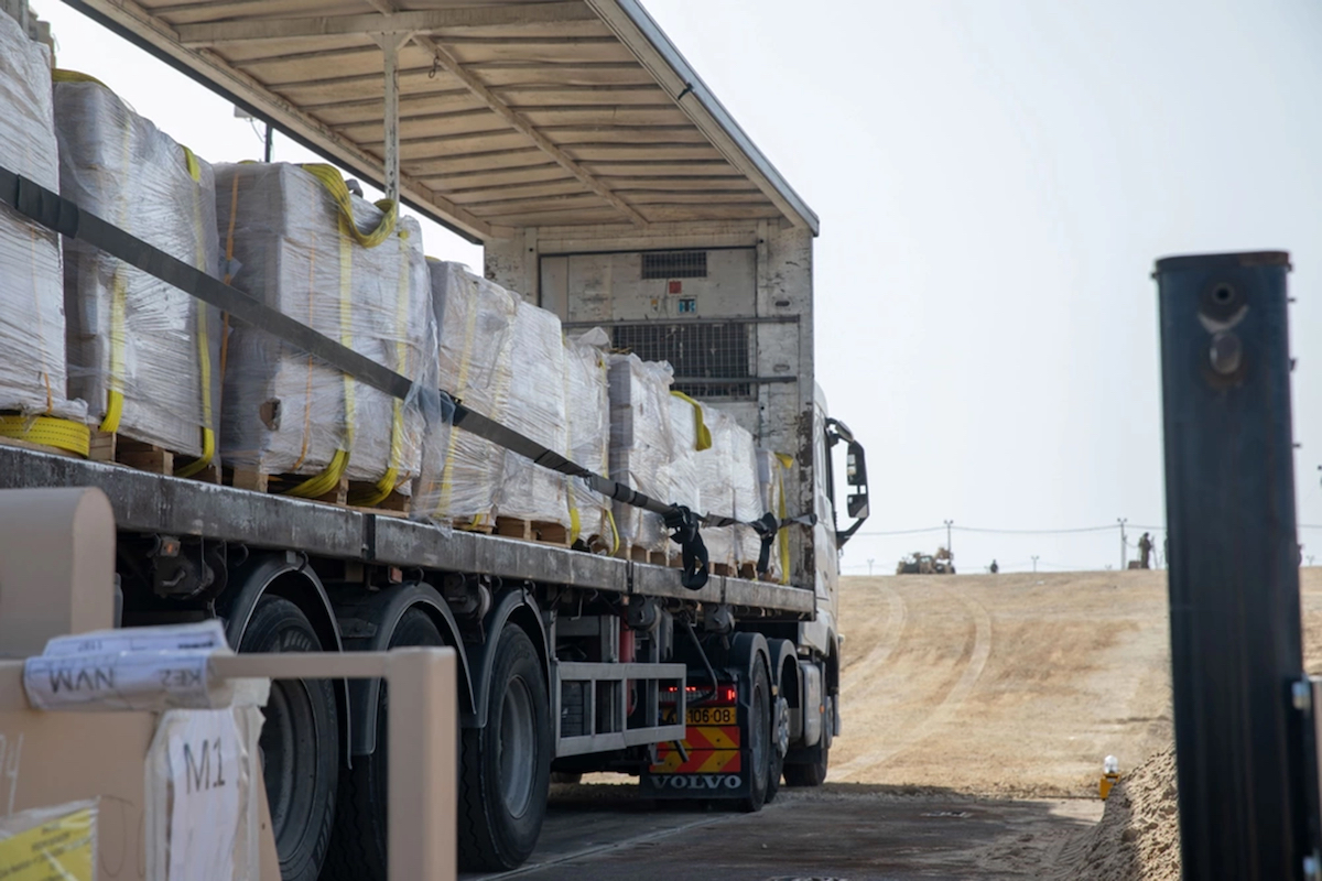 Humanitarian aid trucks crosses into Gaza May 2024