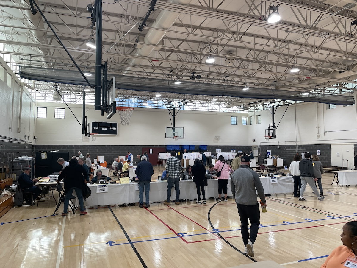 Early voting center in Bethesda, Md., 10-25-2024