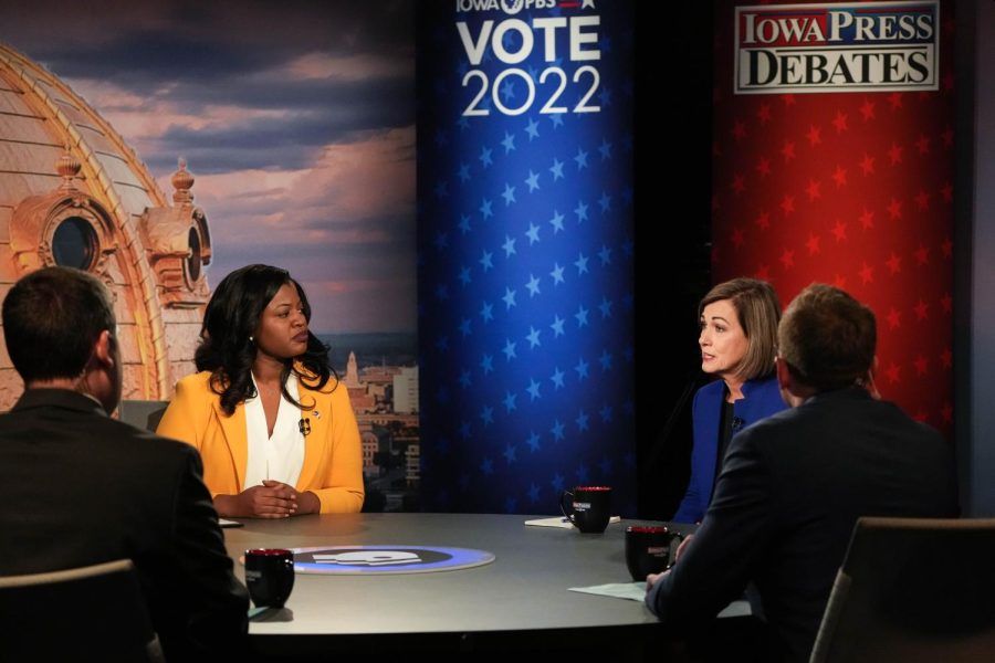 Iowa debate photo