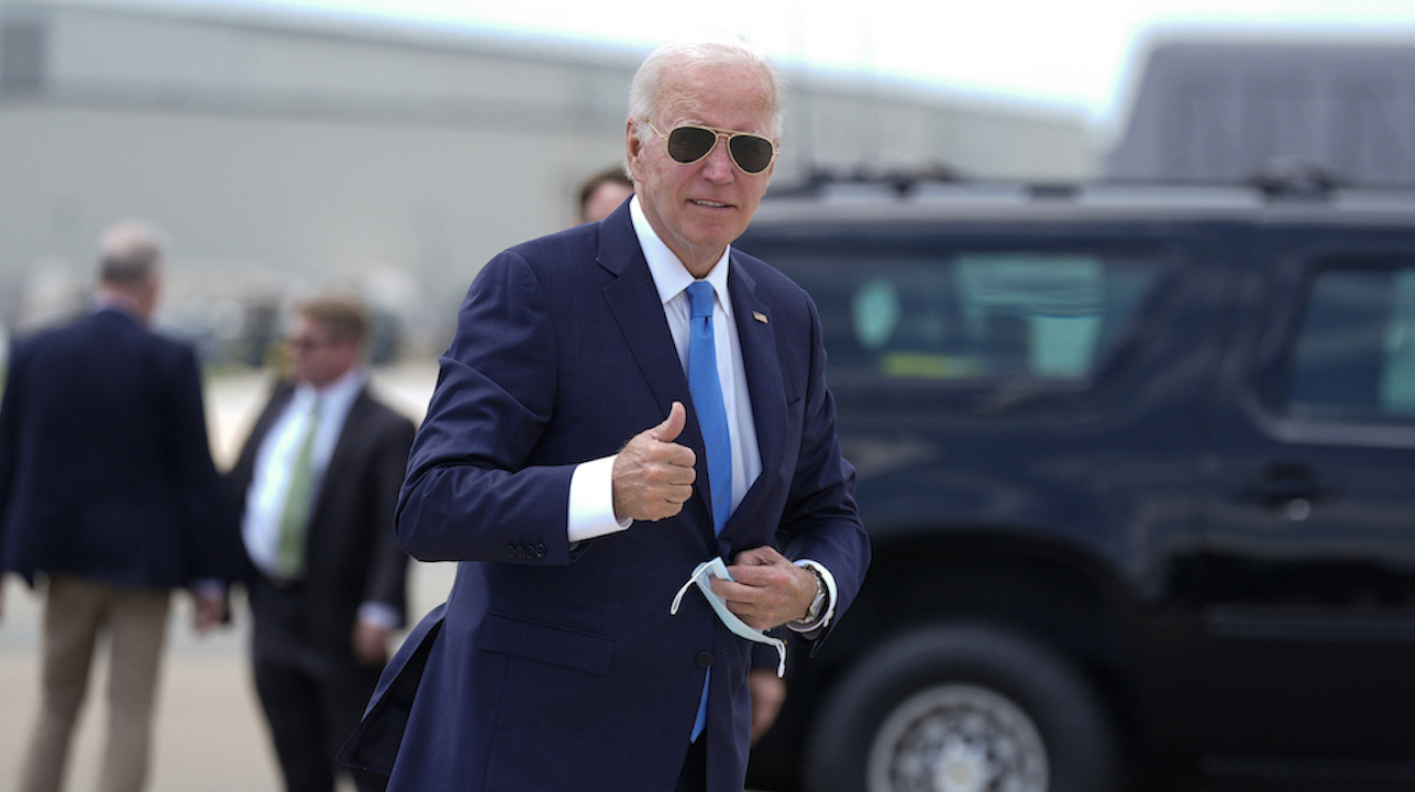 Jode Biden boarding Air Force One 07/23/24