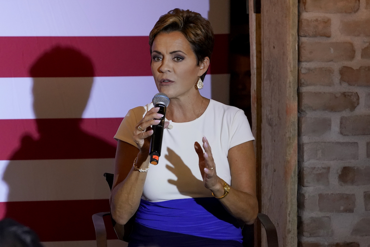 Kari Lake indoor event