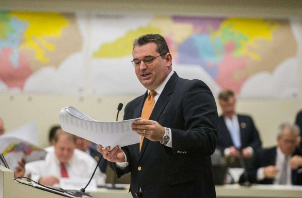 LewisRedistrictingPhoto