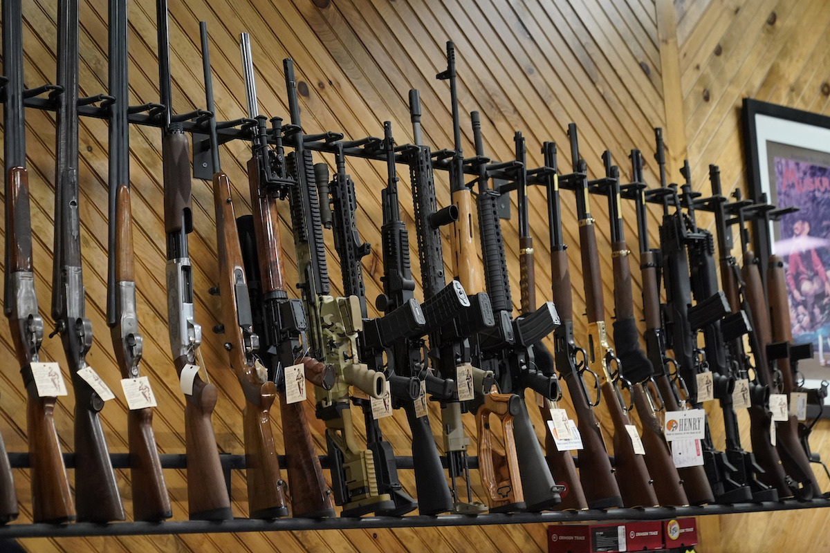 Long guns on display in Maine gun store, 7-18-2022