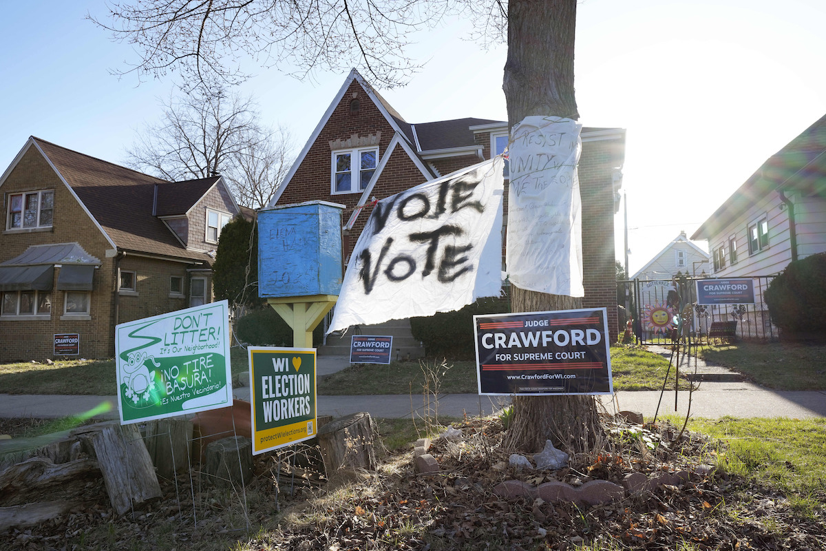 Milwaukee election signs April 1, 2025