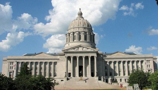 Missouri capital exterior