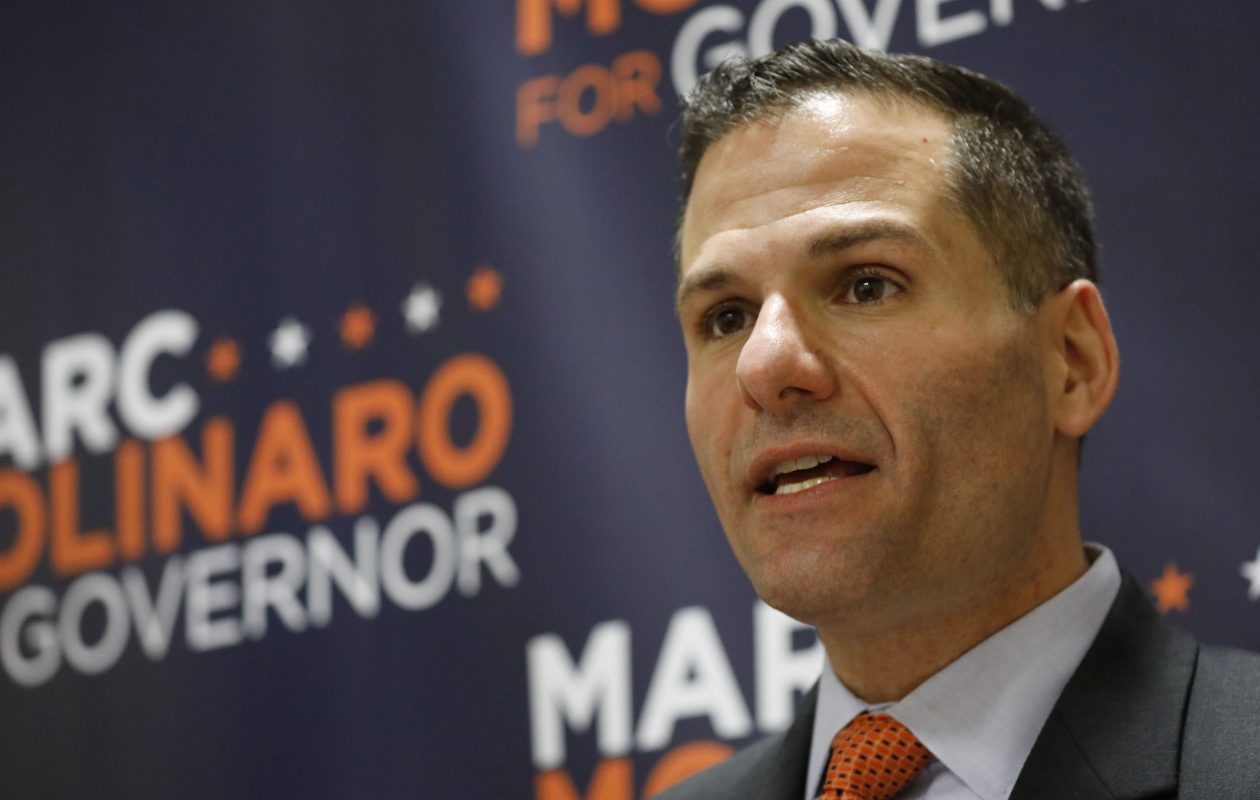 Ed Cox claim about Molinaro photo