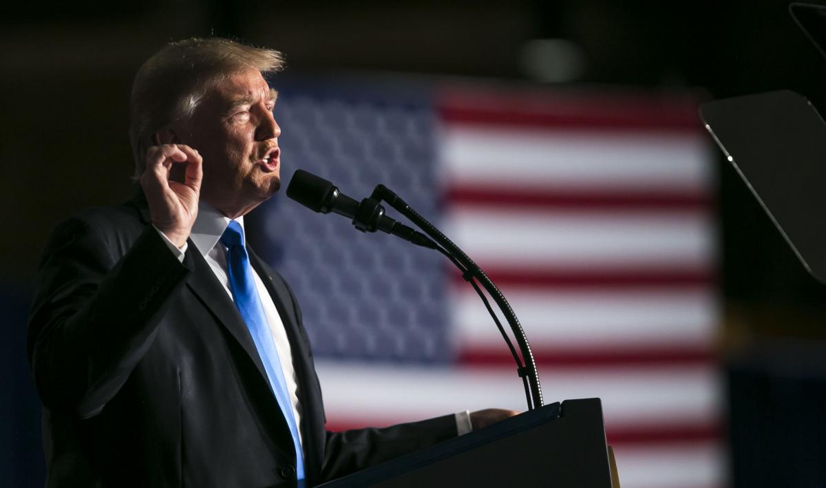 Trump giving Afghan address in Va.