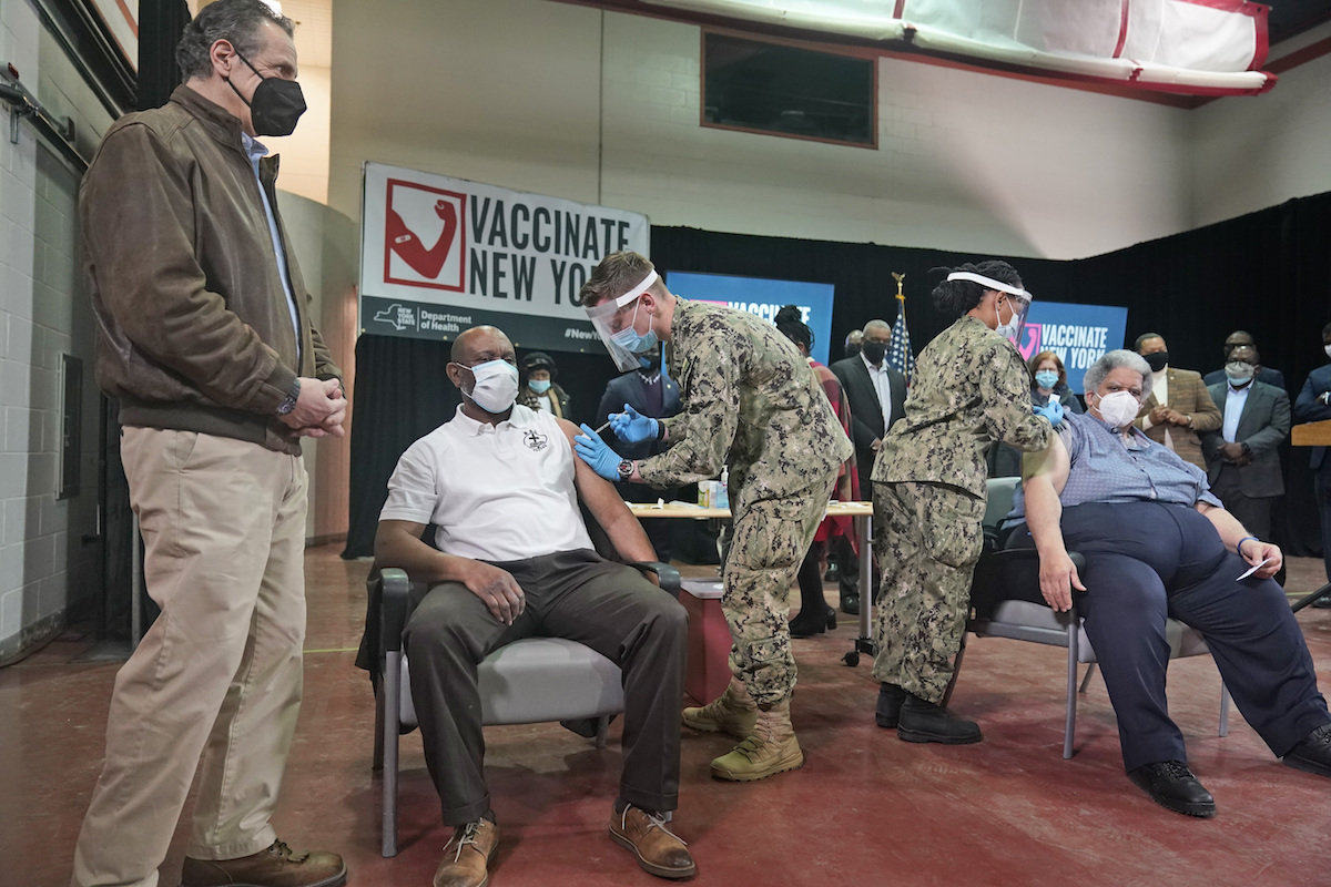 NY national guard vaccinating