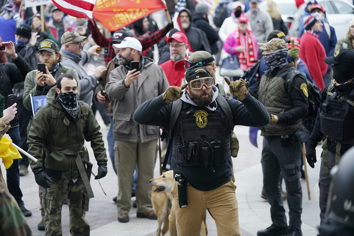 oathkeepers armed outside captiol with dog Jan 6