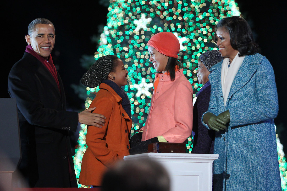 Obama family Christmas tree lighting 2012