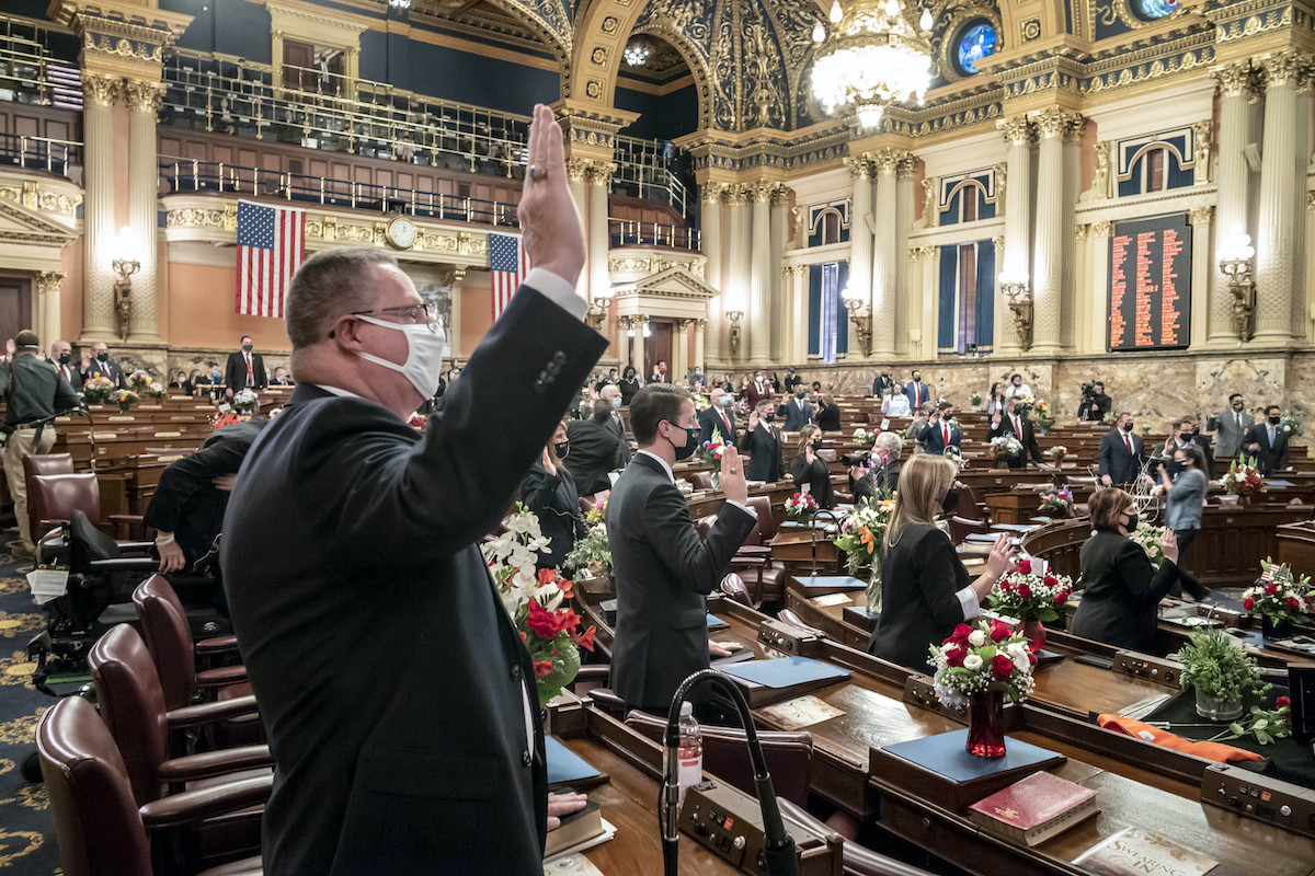 PA legislators are sworn in