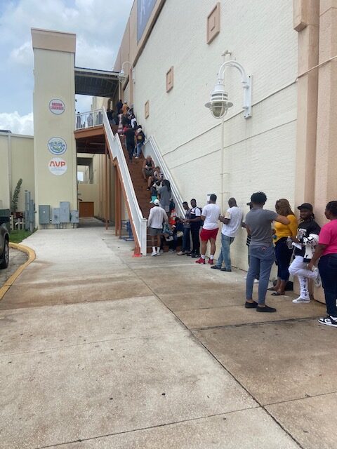 Pompano Beach DMV line - 08-05-2024