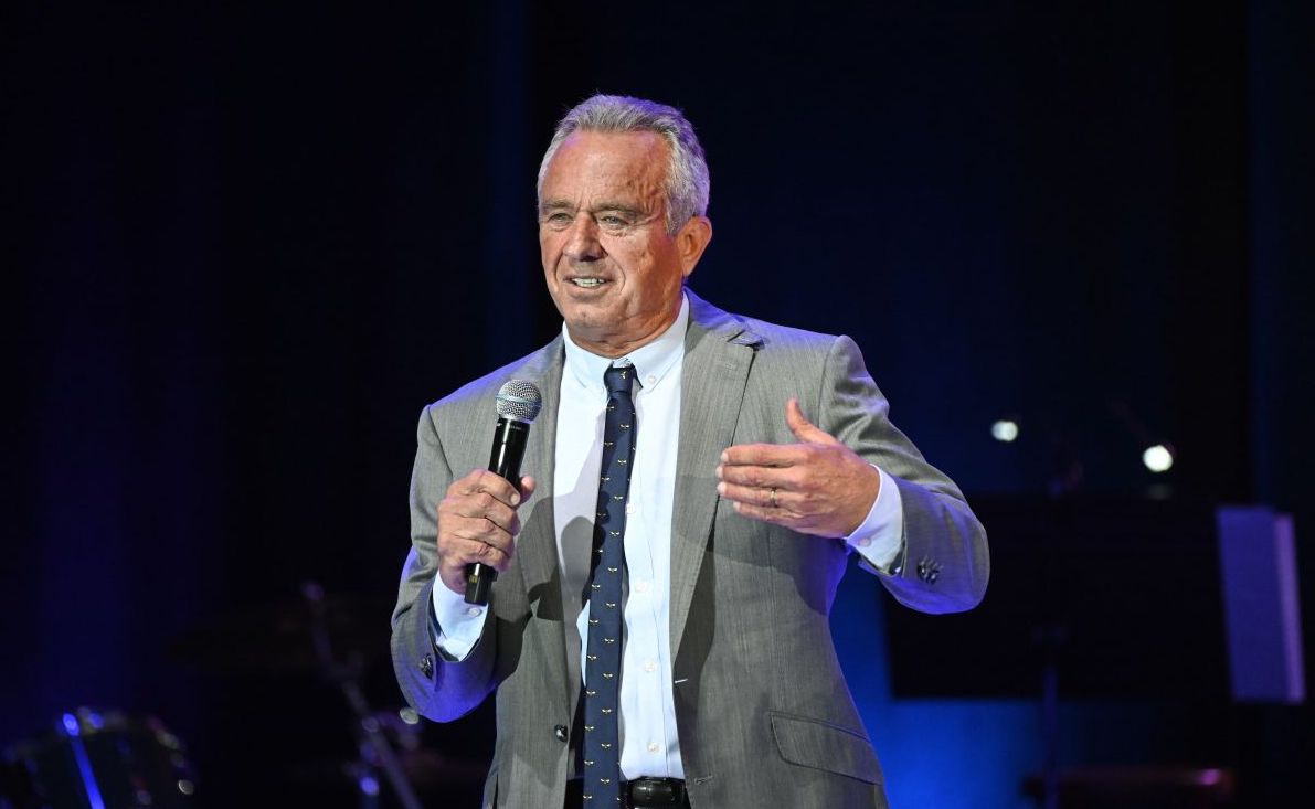 Robert F. Kennedy Jr. in Royal Oak, Mich. for gun story, 4-21-2024