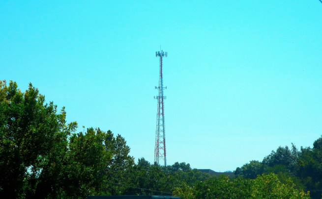 Cell tower