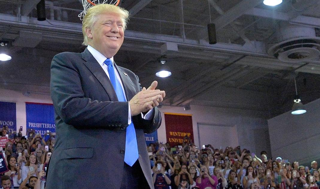 Trump clapping in NC