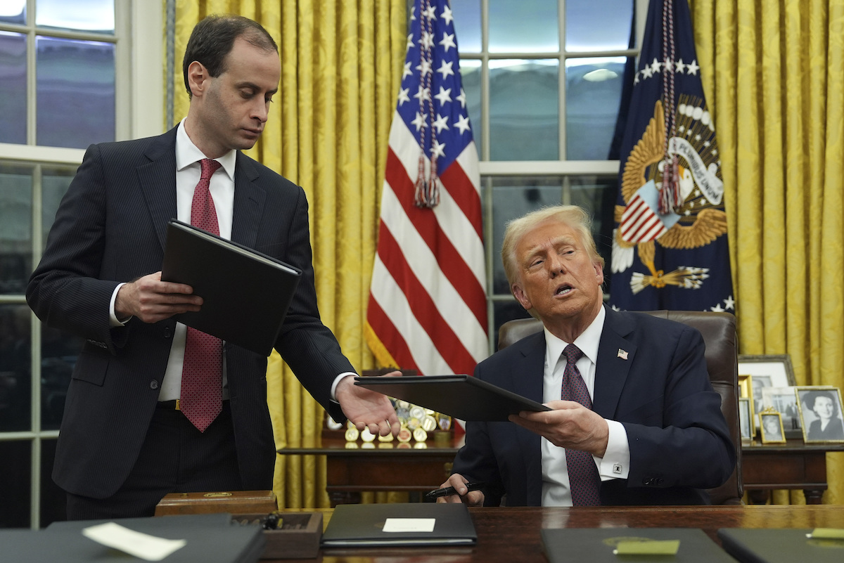 President Trump signs EOs in Oval Office on Jan 20 2025