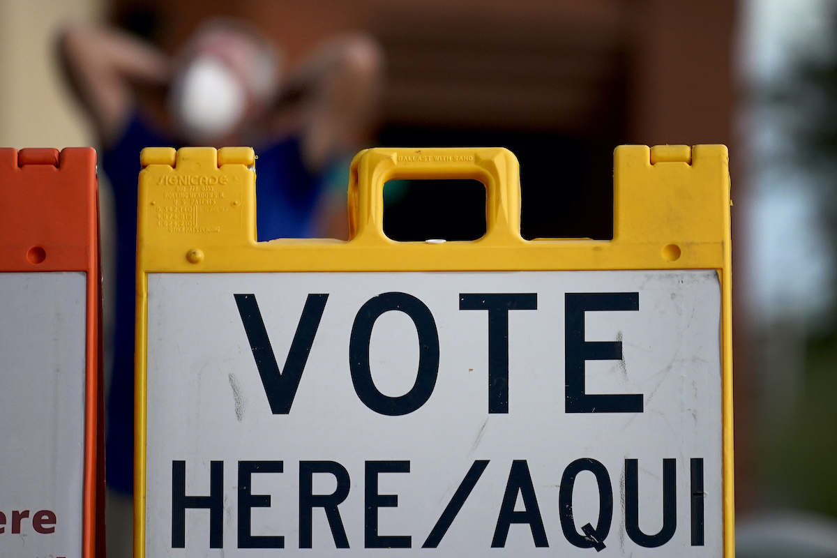 Vote here/aqui sign in Arizona 11-3-20