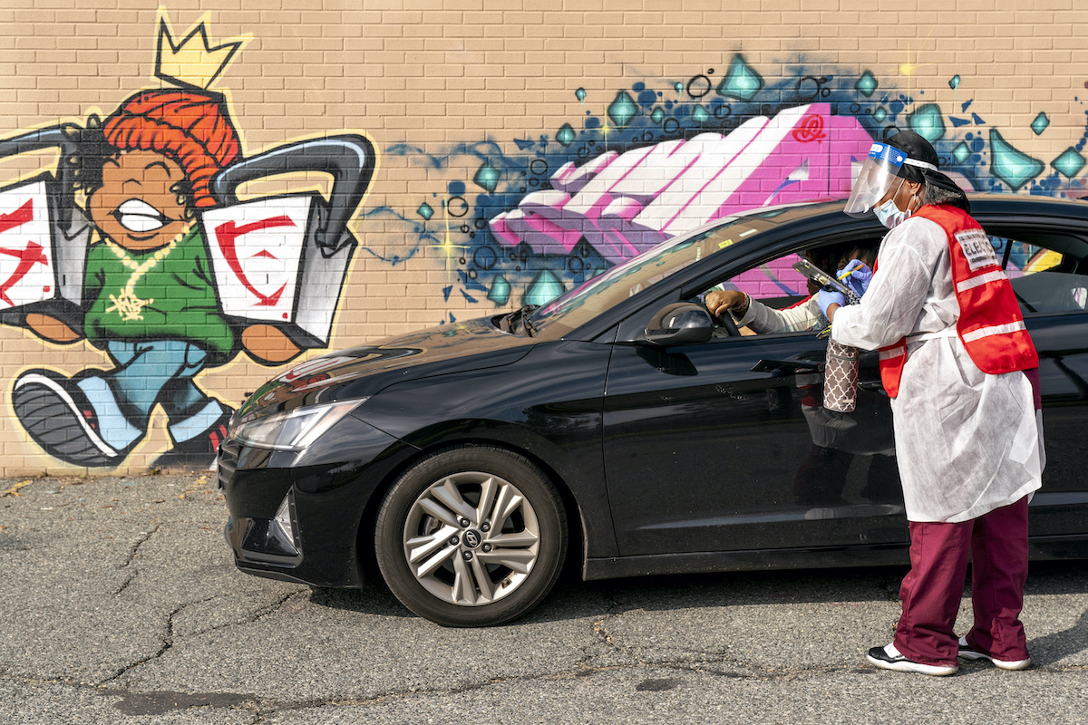 poll worker curbside voting Washington 10-27-20